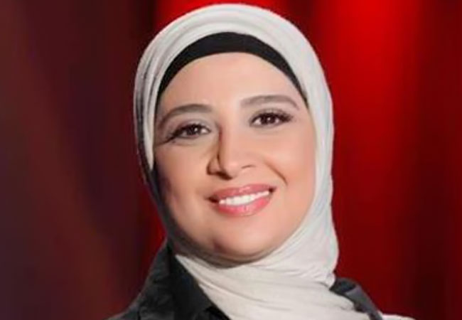 صور حنان ترك , الفنانة المصرية واطلالة هادئة