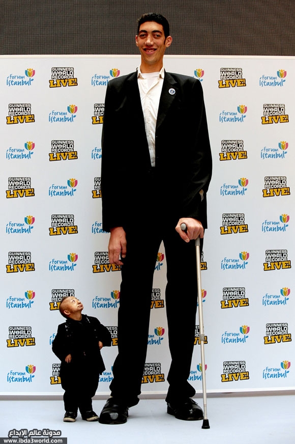 1302 11 اطول رجل فى العالم - صور رجل طويل جدا سمر عدي
