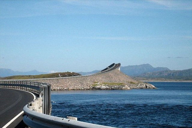346 4 جسر يخدع السائقين في النرويج - من اروع المناظر التي تذهلك صائب ظهير