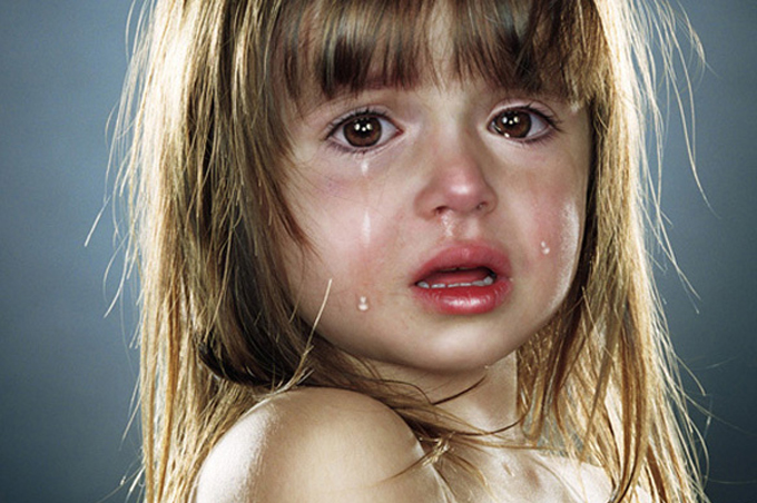 10508 10 صورة طفلة تبكي - صور حزن والم عمشاء طلال